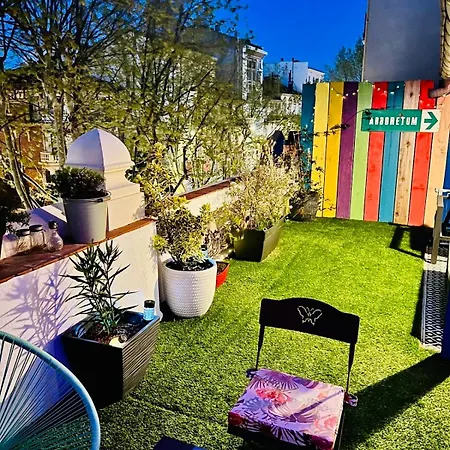 Maison De Maitre Avec Grande Terrasse Au Centre-ville Villa *